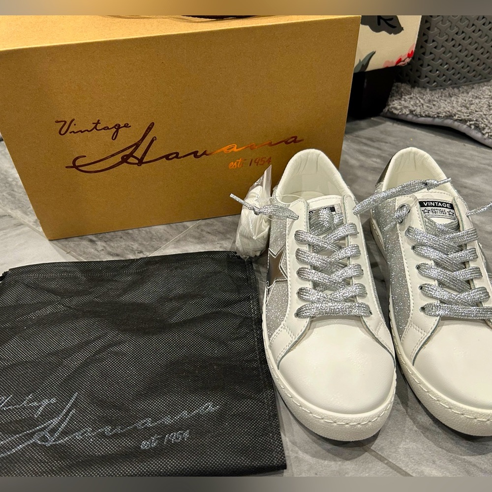 NWT Vintage Havana sneakers size 7
